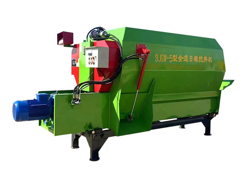 TMR全日糧機 牛羊拌草機